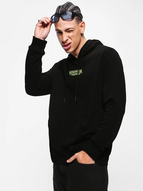 Bewakoof Official Stranger Things Merchandise Men's Jet Black Demogorgon Graphic Printed Hoodies-picture-13