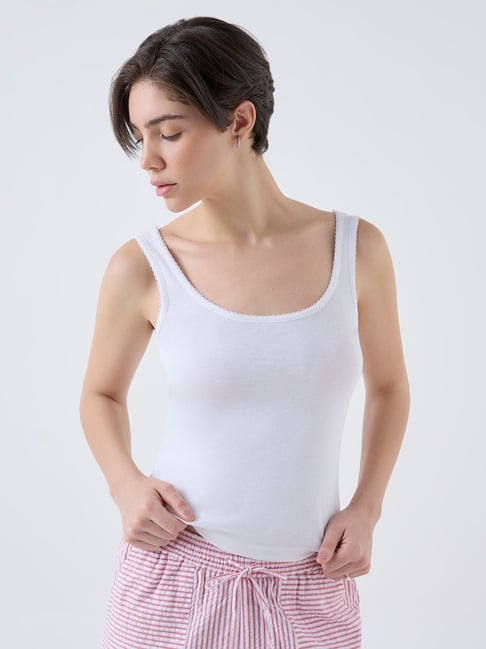 Wunderlove by Westside White Solid Cotton Camisole