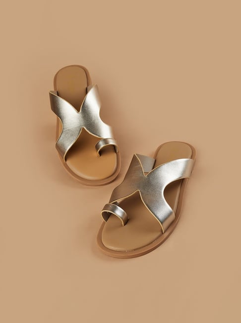 Ginger by Lifestyle Women's Light Gold Toe Ring Sandals-picture-27