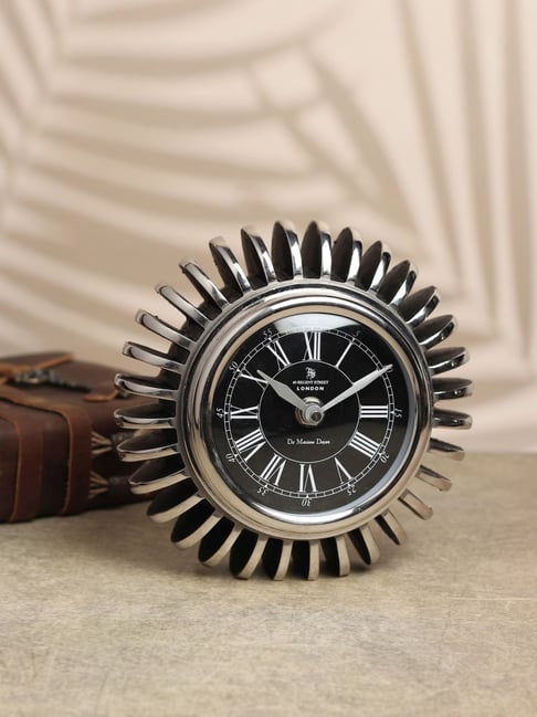 De Maison Decor Silver Aluminium Edgesculpt Table Clock-picture-47