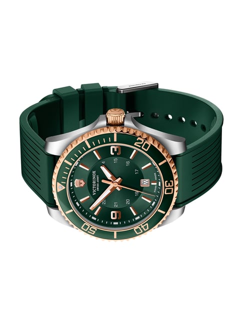 Buy VICTORINOX V249182 Maverick Plain 3-Hand & Date Analog Watch