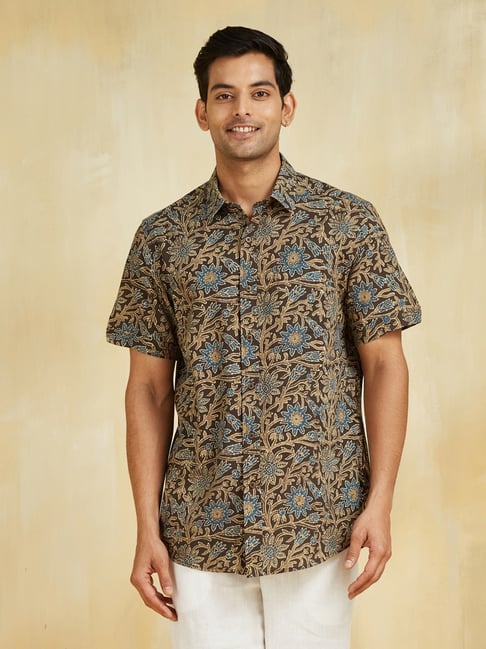 Fabindia Brown Relaxed Fit Printed Shirt-picture-47