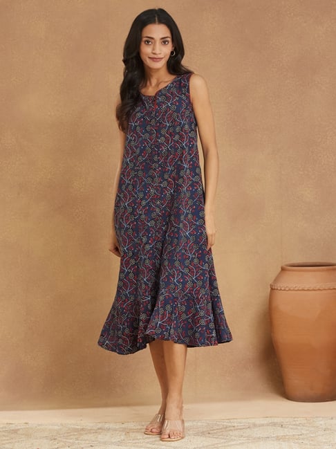 chinese dress ladies Buy Fabindia Women's Shift Cotton Maxi Dress (10487356_White/Blue_XL) at  Amazon.in