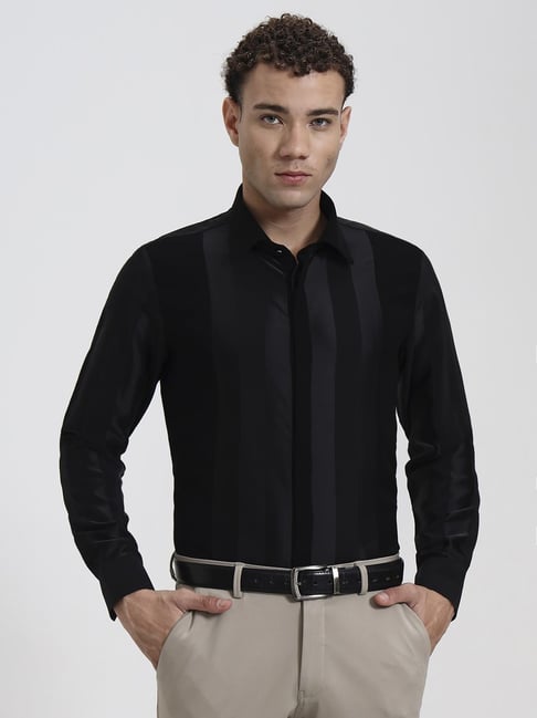 Wyre Black Slim Fit Striped Formal Shirt-picture-14