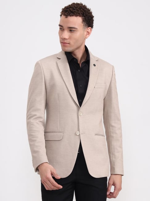 Wyre Fawn Regular Fit Solid Blazer