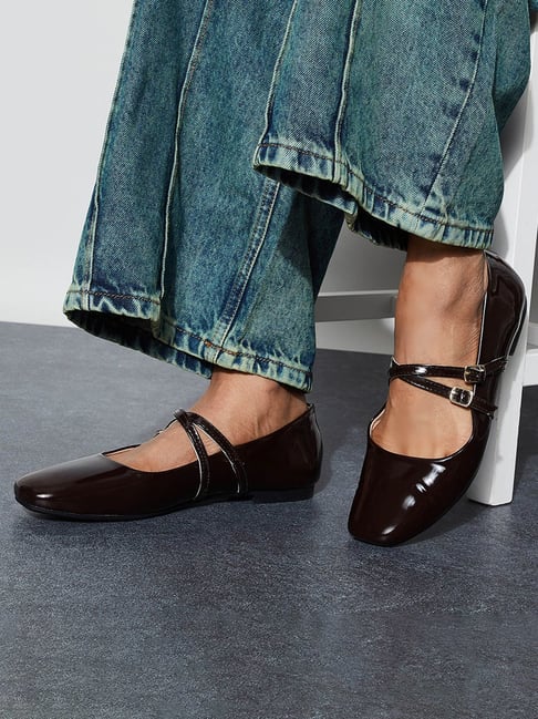 Ginger by Lifestyle Women's Brown Mary Jane Shoes