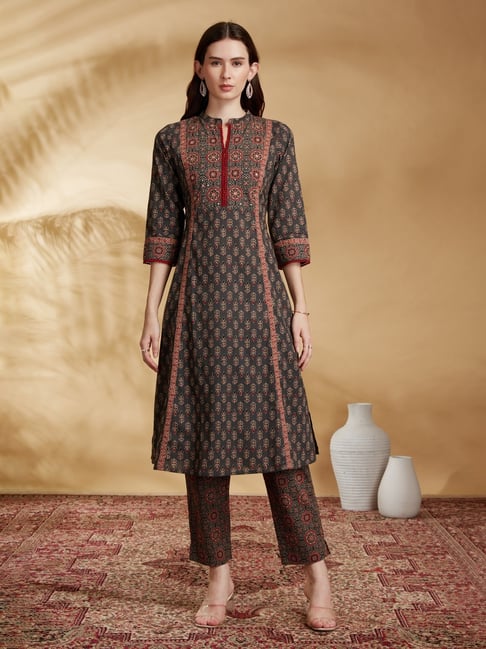 Cotton Culture Dark Grey Cotton Printed Three-Quarter Sleeves A-Line Suit  Set