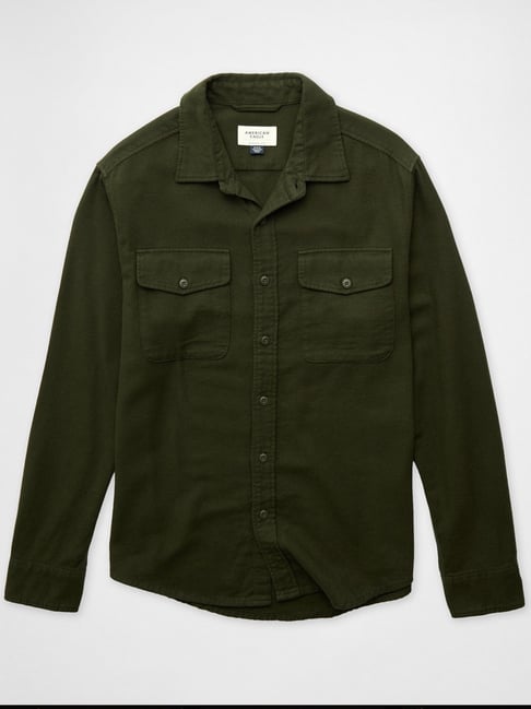 American Eagle Green Regular Fit Solid Shirt