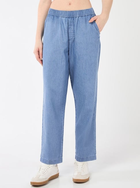 Bewakoof Light Blue Solid Ankle Length Jeans