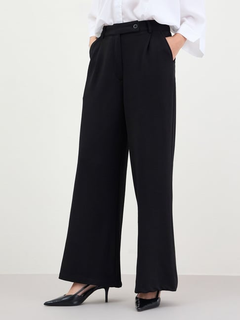 Styli Black Wide Leg Solid Mid Rise Trousers