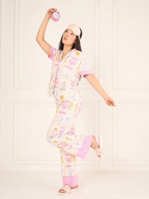 Sweet Dreams Swan White Cotton Printed Short Sleeves Pyjama Set-picture-36