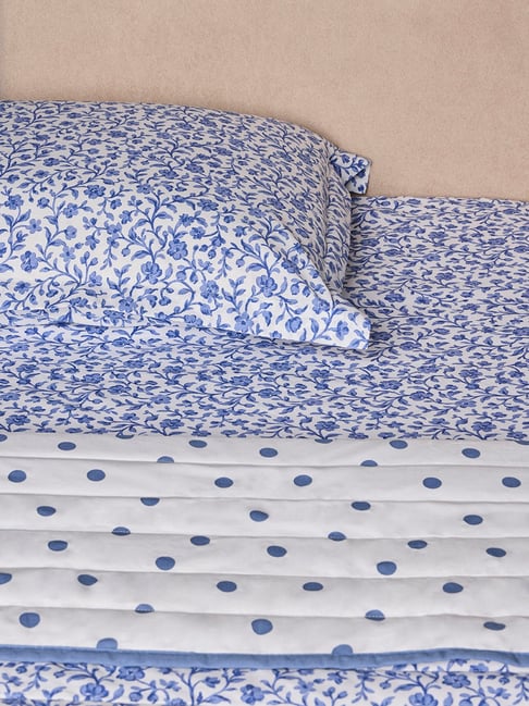 Westside Home Dusty Blue Floral Quilted Queen Bed Comforter