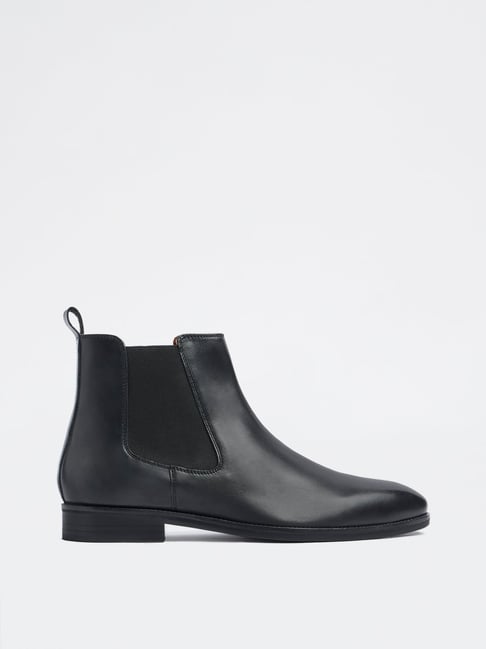 SOLEPLAY by Westside Black Chelsea Boot Shoes