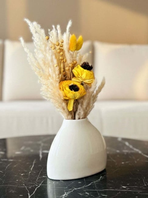 Art Street White Ceramic Valentine Gift Dried Flower With Vase