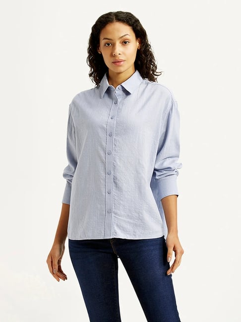 Levi's Women's Textured Light Blue Relaxed Fit Shirt-picture-44
