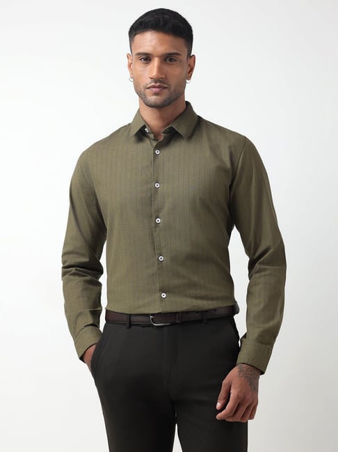 SHOWOFFFF Olive Cotton Regular Fit Striped Shirt