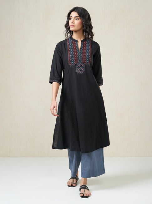 Rangmanch By Pantaloons Black Regular Fit Embroidered Kurta-picture-43