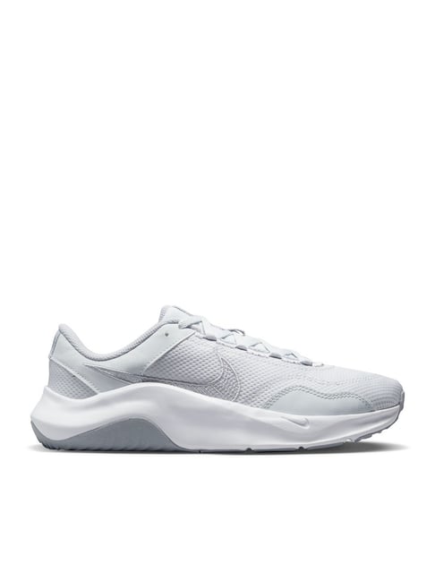 Nike Women's Legens Essential 3 Nn White Training Shoes