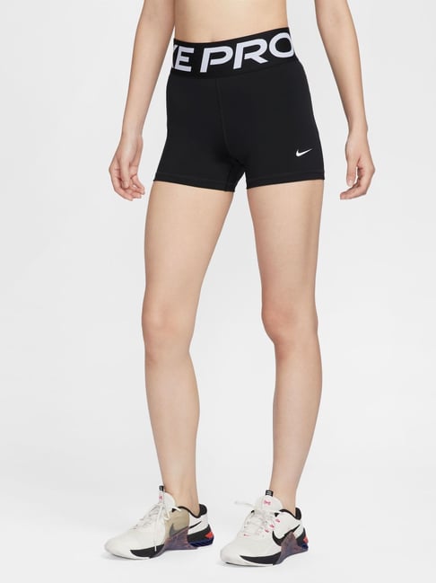 nike sculpt tight fit shorts