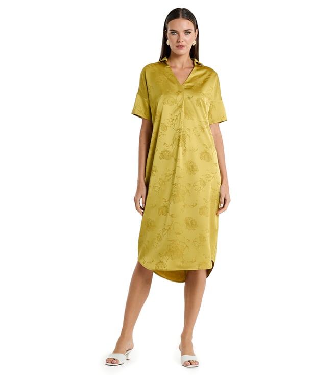 yellow halter neck dress Glamorous Yellow Satin Halter Prom Dress with Plunging V-Neck – FancyVestido main image 0