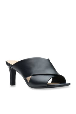 clarks ladies chappal