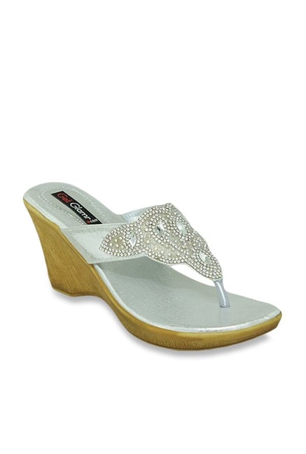 Get Glamr Kidman Silver Thong Sandals
