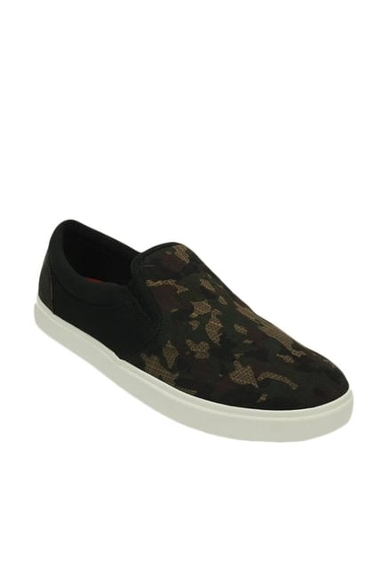 crocs black camo