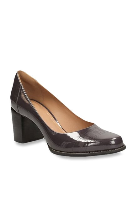 clarks pumps price