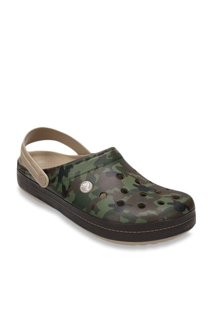 crocs crocband camo