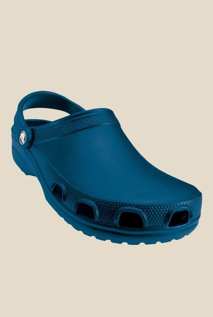 crocs relief clog