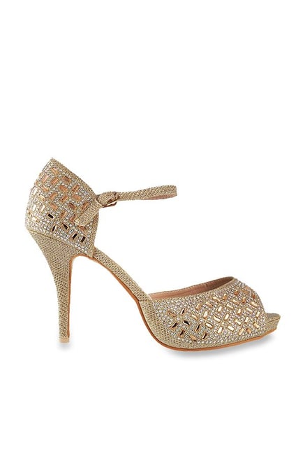 Buy Bridal Sandals Online at Mochi Shoes  Girls formal shoes, Bride shoes,  Bridal sandals