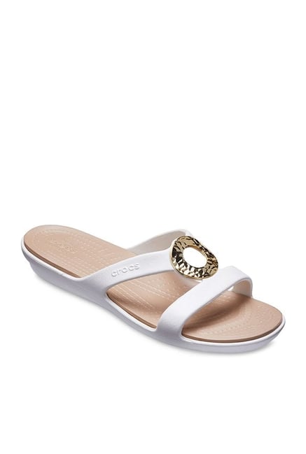 crocs sanrah hammered sandal