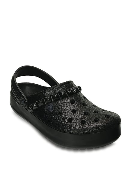 black clogs with strap