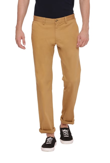 Men Beige Low Rise Bronson Slim Fit Corduroy Casual Trousers : Amazon.in:  Fashion