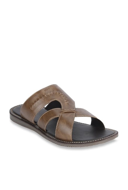 Flat 65% Off on Bond Street by (Red Tape) Men's Hawaii Thong Sandals Starts  from Rs. 279 | Thong sandals, Sandals, Thong