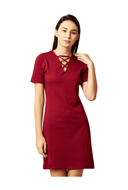 Miss Chase Maroon Slim Fit Mini Dress Price in India