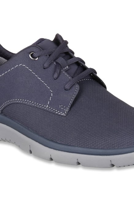 clarks tunsil plain