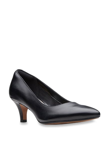 clarks pumps price