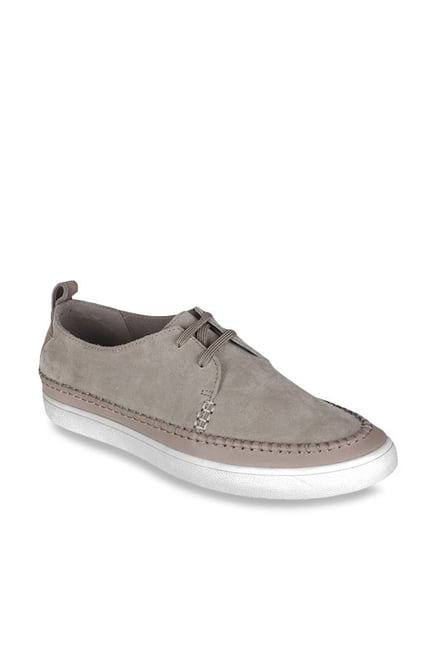 clarks beige shoes