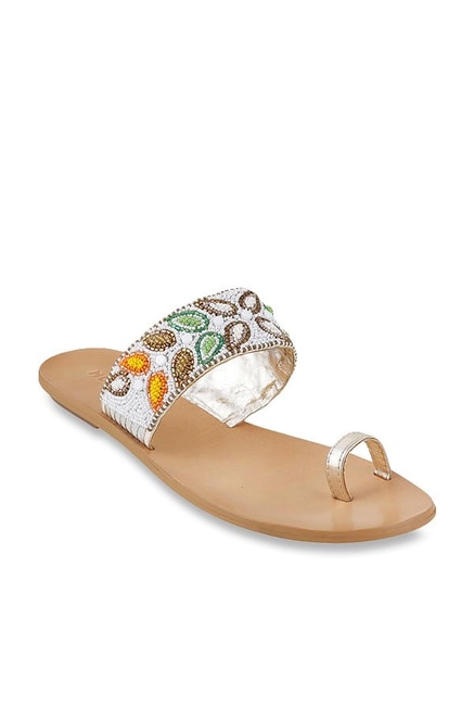 Mochi White Toe Ring Sandals Price in India