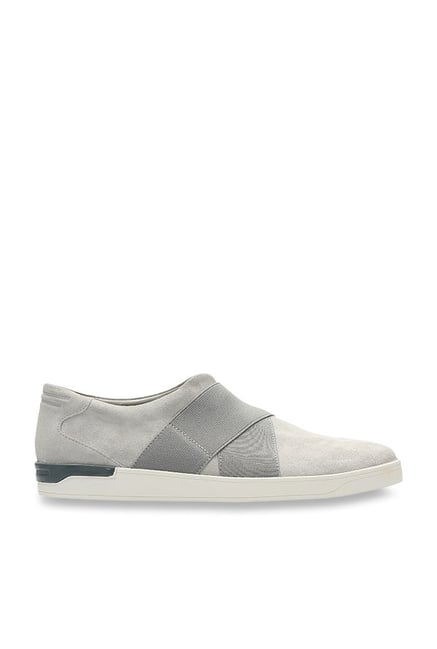 plimsolls clarks