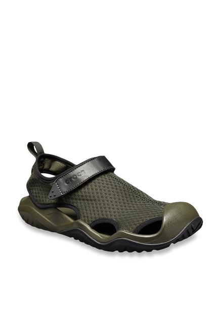 tata cliq crocs