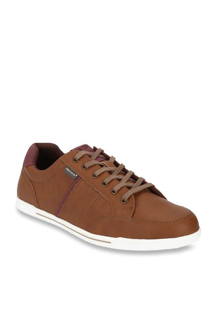 red tape tan sneakers