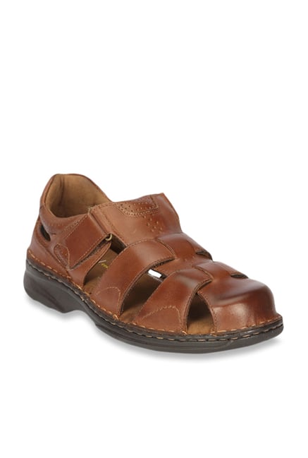 Buy Men Sandals Online at Metro Shoes