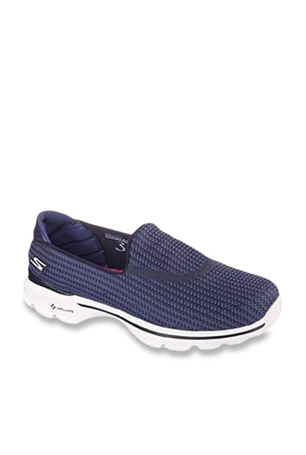 tata cliq skechers