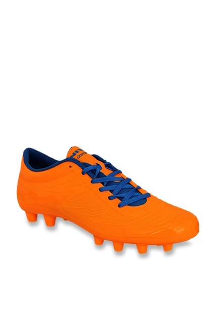 dominator 2. football shoes