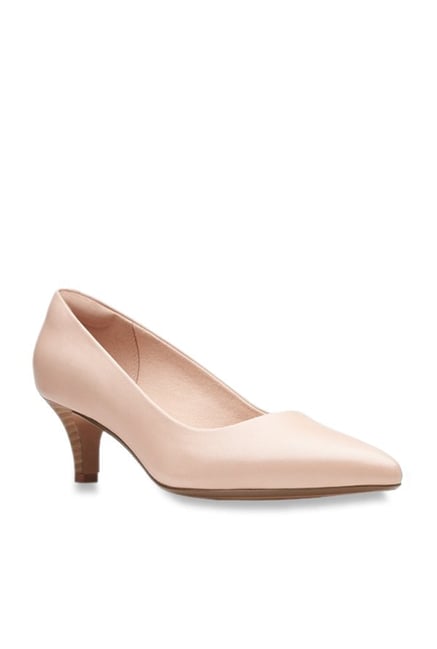 clarks pumps nude