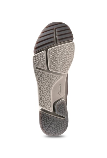 clarks tri spark white