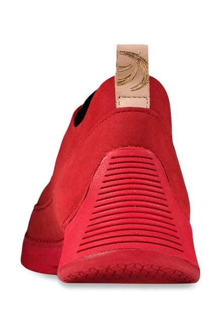 clarks tri spark red