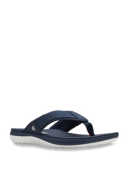 clarks navy flip flops